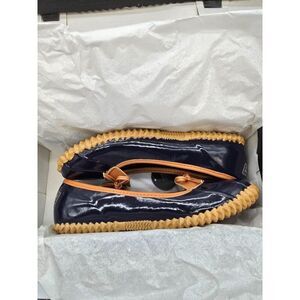 London Fog Womens Navy Webster Waterproof Duck Shoes 7M With Tan Trim & Rubber S